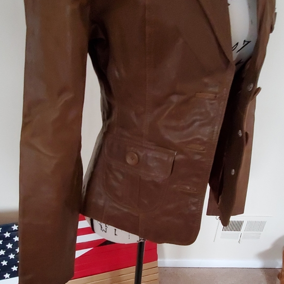 Leather jacket - Picture 3 of 7